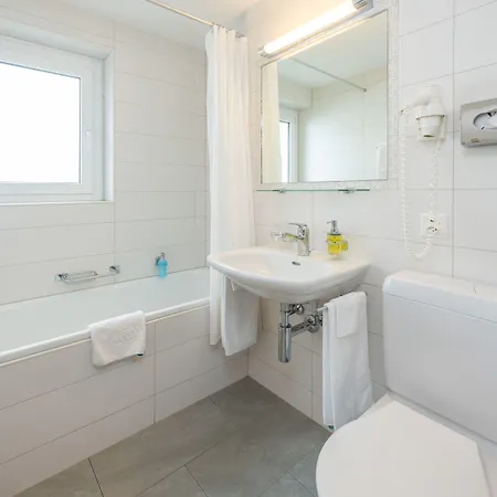 호텔 사라제나 3*